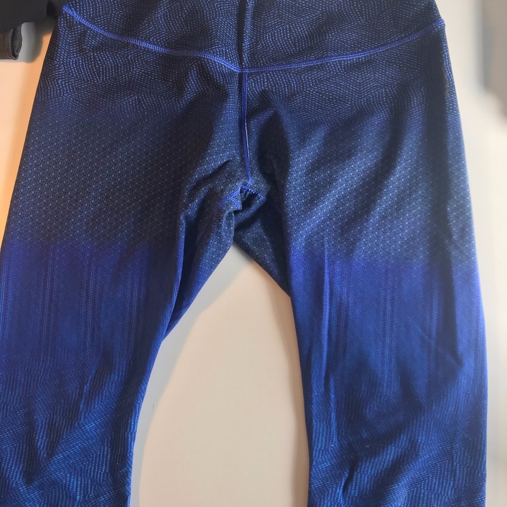 Reebok 3/4 Leggings | Size L